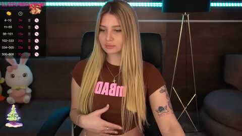 gabbyqueenn @ myfreecams on 20231220