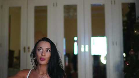 katyerave @ myfreecams on 20231220