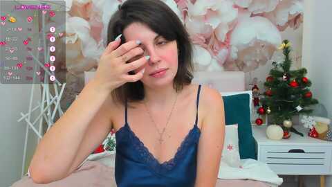 lollibloom @ myfreecams on 20231220