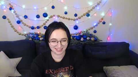 mini_diva @ myfreecams on 20231220