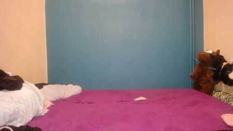 nadinnne @ myfreecams on 20231220