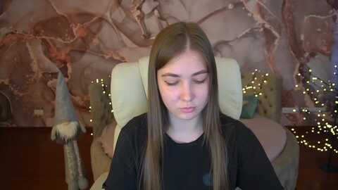 nicolemur @ myfreecams on 20231220