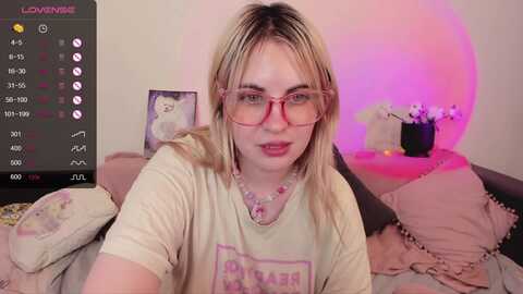 pawwssup @ myfreecams on 20231220
