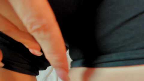 pinkyyishere @ myfreecams on 20231220