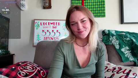 rose_kitten @ myfreecams on 20231220