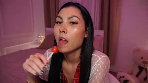 stellastone4 @ myfreecams on 20231220