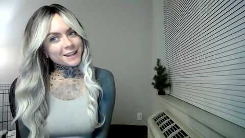 viverdure @ myfreecams on 20231220