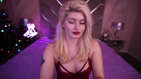 cocosecretss @ myfreecams on 20231221