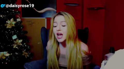 daisyrose_ @ myfreecams on 20231221