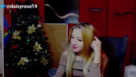 daisyrose_ @ myfreecams on 20231221