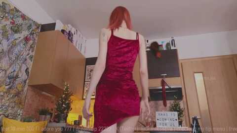giantess_eva @ myfreecams on 20231221