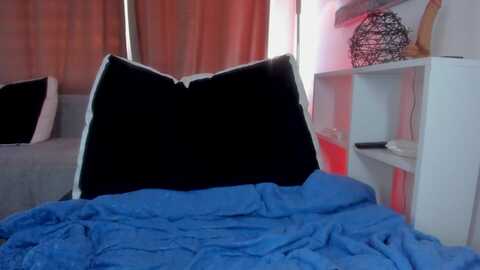 hannah_cocks @ myfreecams on 20231221
