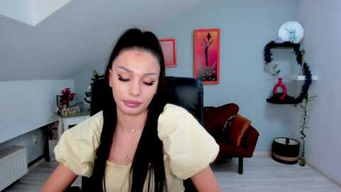 hellenshaw @ myfreecams on 20231221