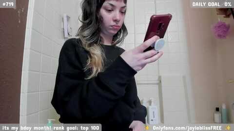 jaylabliss @ myfreecams on 20231221