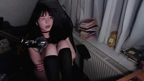 kuromin @ myfreecams on 20231221