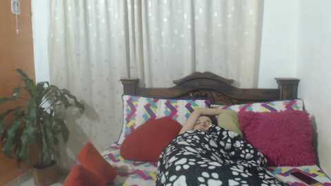 mao02 @ myfreecams on 20231221