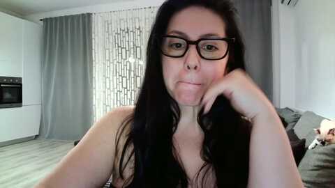 silkywoman @ myfreecams on 20231221