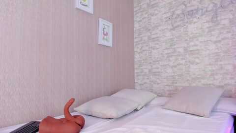 alison_torres @ myfreecams on 20231222