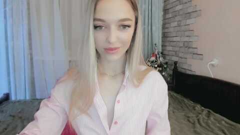 ambri_lili @ myfreecams on 20231222