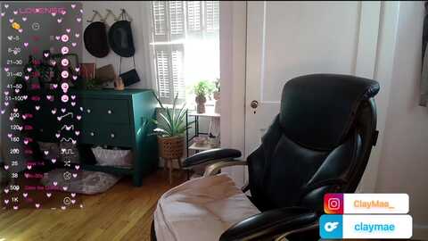 claymae011 @ myfreecams on 20231222