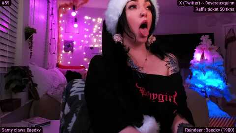 devereuxquinn @ myfreecams on 20231222