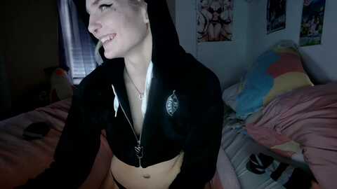 duckchan0 @ myfreecams on 20231222