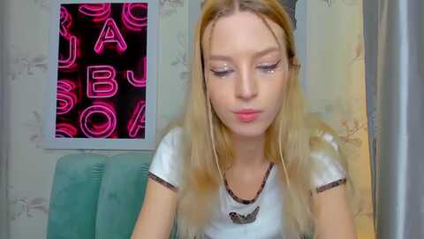 ilanabarnett @ myfreecams on 20231222