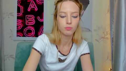 ilanabarnett @ myfreecams on 20231222