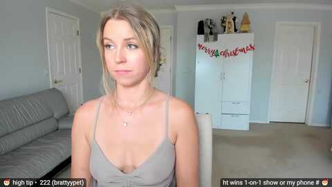 jayne @ myfreecams on 20231222