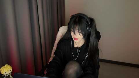 licorice_alia @ myfreecams on 20231222