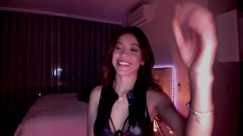 lore_23 @ myfreecams on 20231222