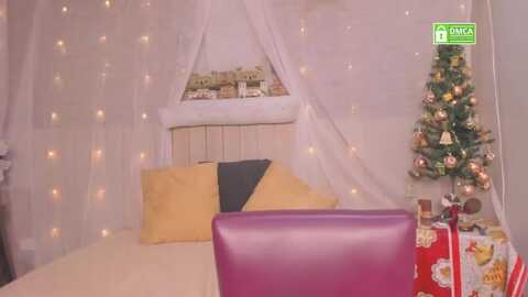 nadiabenz_ @ myfreecams on 20231222