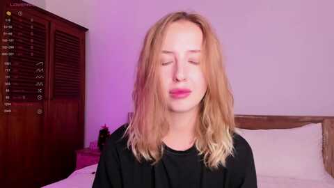 nura_vura @ myfreecams on 20231222