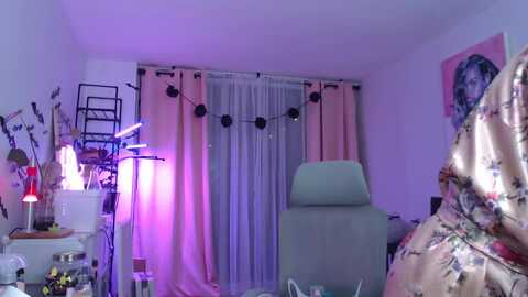 rylandbaby @ myfreecams on 20231222