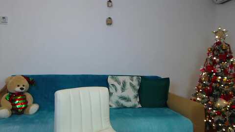 sara_daisy @ myfreecams on 20231222