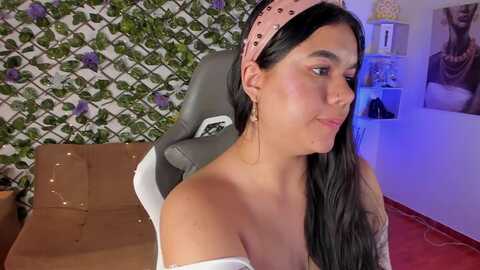 tatianabrownn @ myfreecams on 20231222