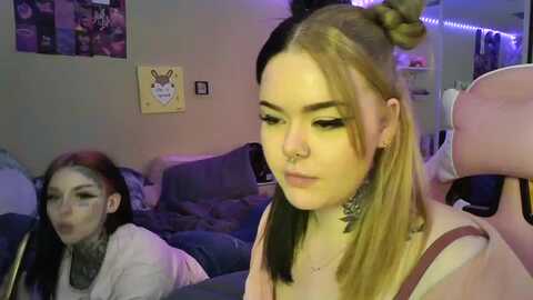 tattoobambi @ myfreecams on 20231222