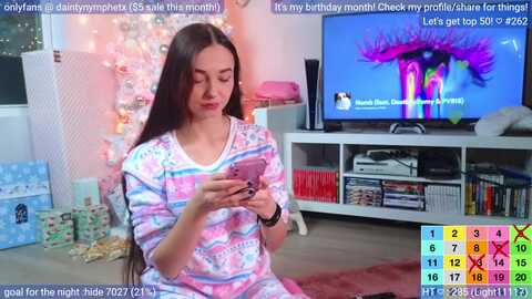 daphne @ myfreecams on 20231223