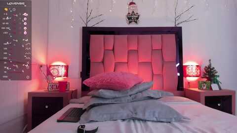 samantarogers @ myfreecams on 20231223