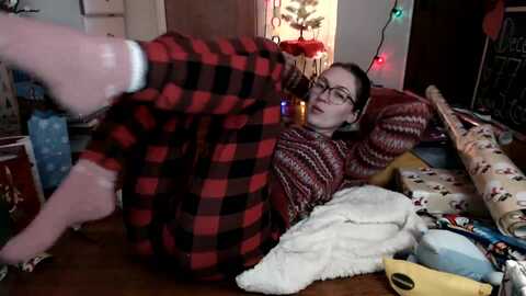 wildflowerem @ myfreecams on 20231223