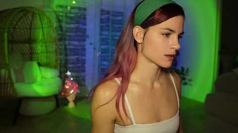 gia_hill @ myfreecams on 20231224