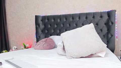 selenna_sky @ myfreecams on 20231224