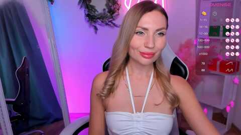 stella_owens @ myfreecams on 20231224
