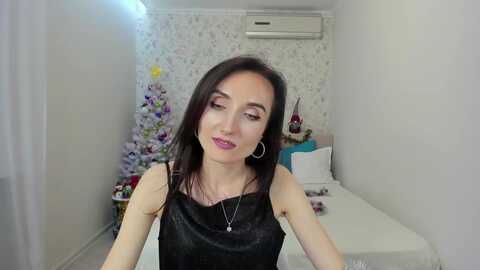 yuliya__28 @ myfreecams on 20231224