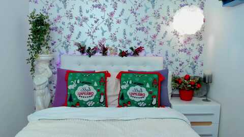 aprilwong @ myfreecams on 20231225