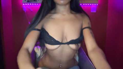 emiliabrooks @ myfreecams on 20231225