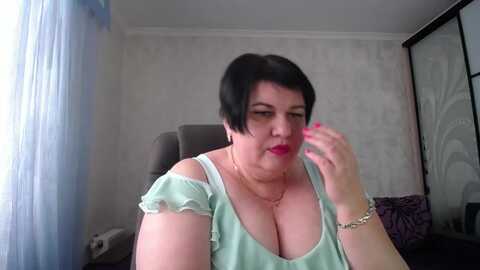 juicylady_69 @ myfreecams on 20231225