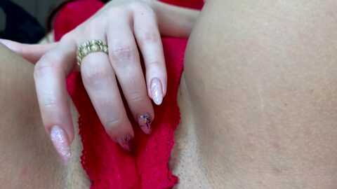 jullyenn3 @ myfreecams on 20231225