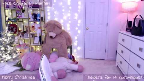 maithaiii @ myfreecams on 20231225