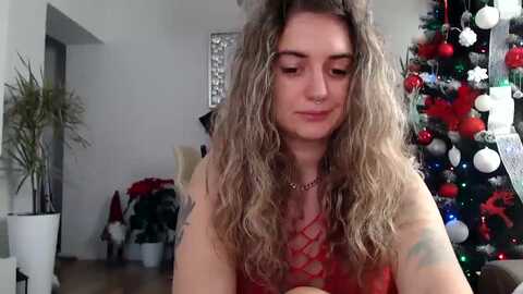 missdivinna @ myfreecams on 20231225